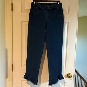 HUE Ruffle denim mid rise skimmer - medium wash Size small NWT